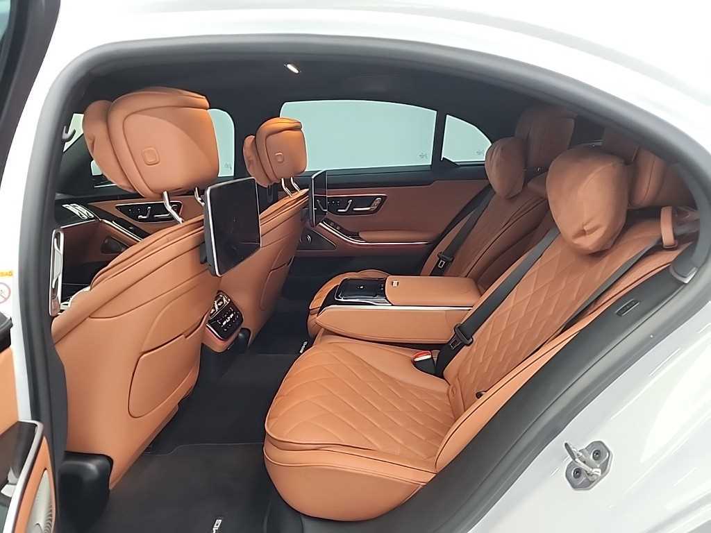Mercedes Benz S Class - Vista 12