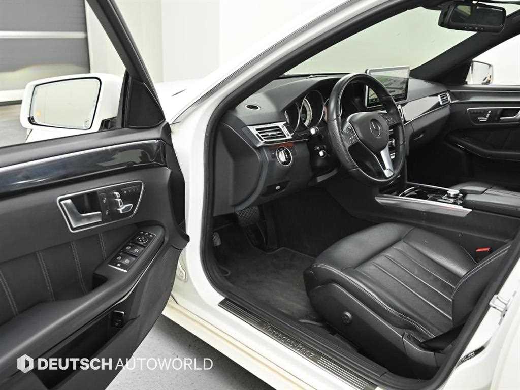 Mercedes Benz E class - Vista 11