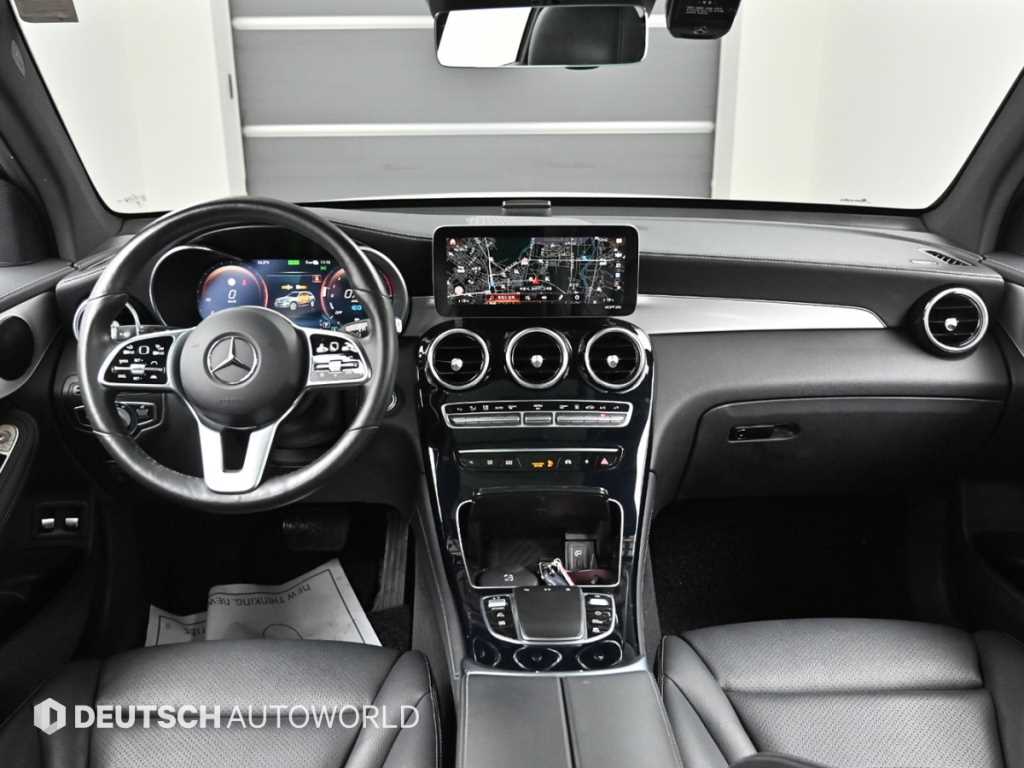 Mercedes Benz GLC Class - Vista 7
