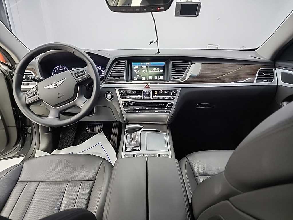 Genesis G80 - Vista 7