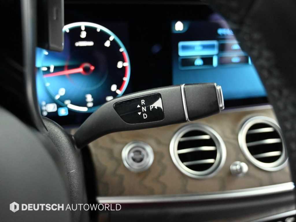 Mercedes Benz E class - Vista 9