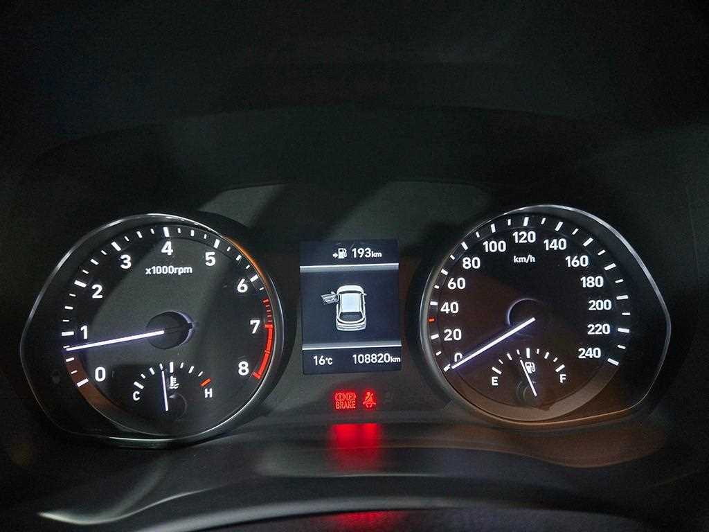 HYUNDAI i30 - Vista 9