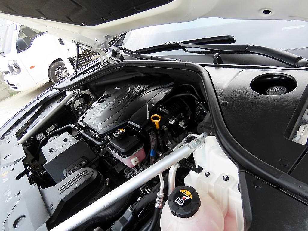 Genesis GV70 2023 Blanco - Importación desde Corea - HF Imports Iquique - Foto 19