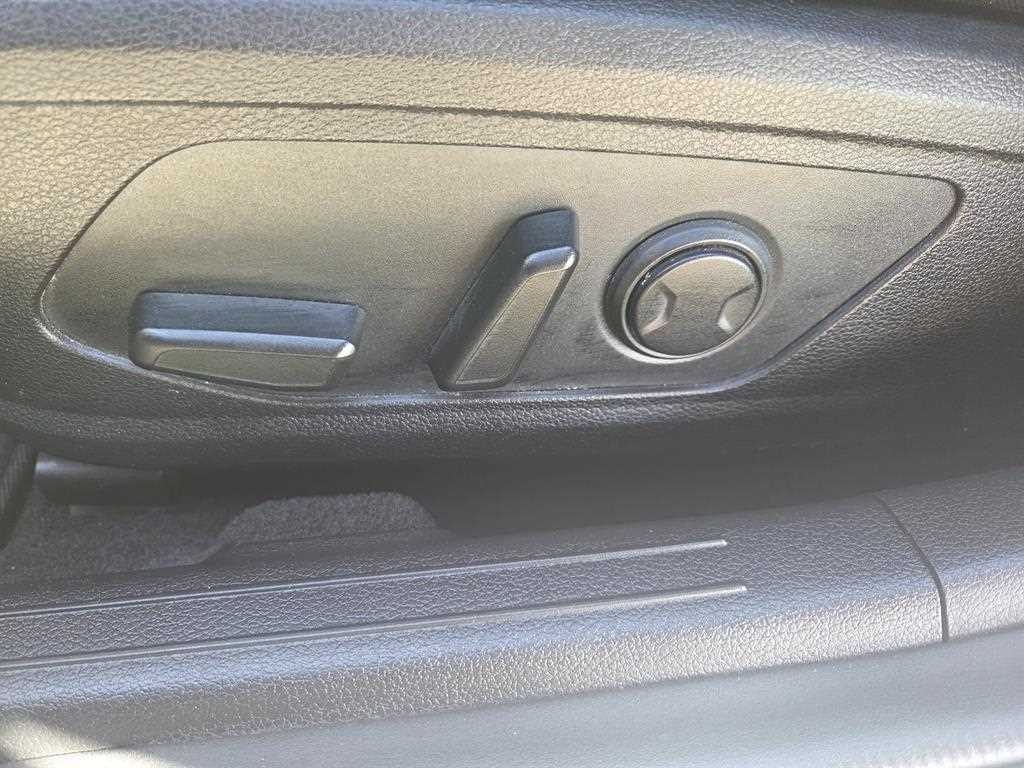 HYUNDAI Sonata - Vista 9