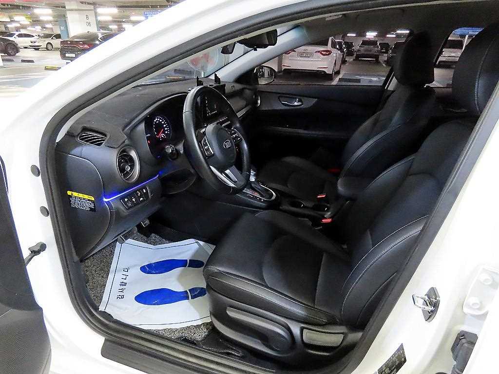 KIA K3 - Vista 6