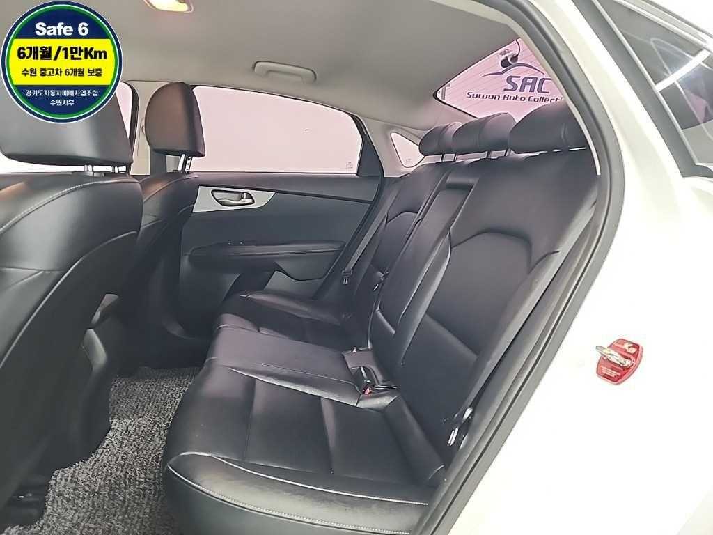 KIA K3 - Vista 12