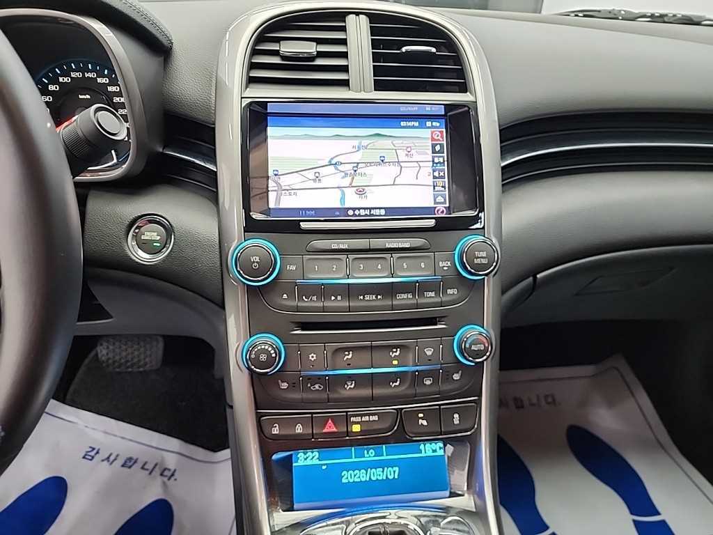 Chevrolet Malibu - Vista 10