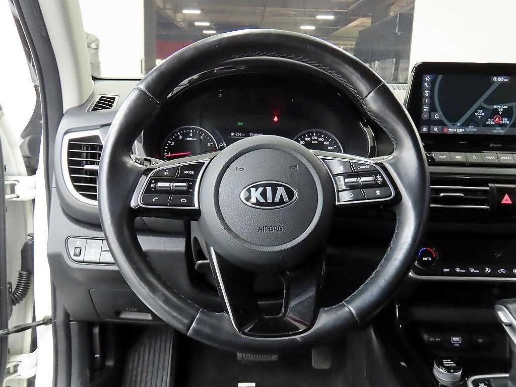 KIA Seltos - Vista 9