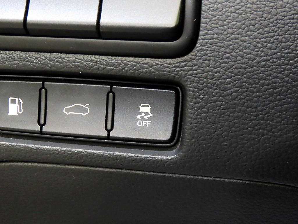 KIA K7 2017 Negro - Importación desde Corea - HF Imports Iquique - Foto 14