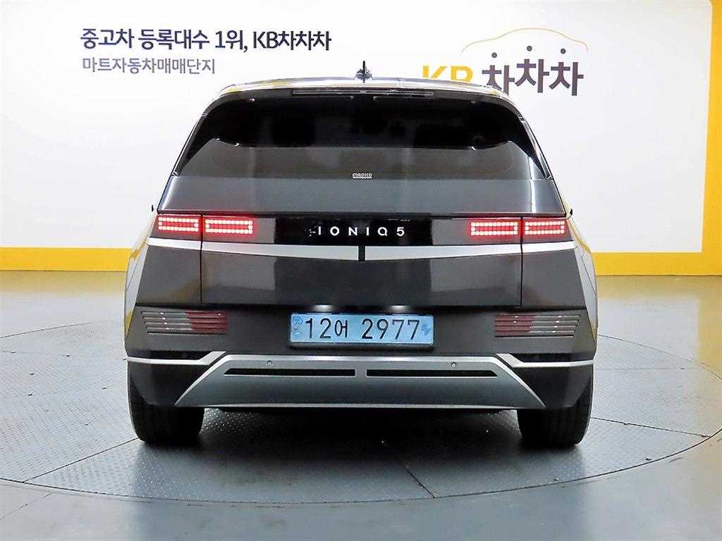 HYUNDAI Ioniq 5 - Vista 3