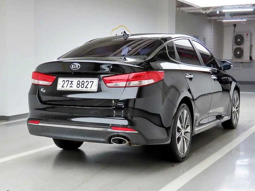 KIA K5 - Vista 4