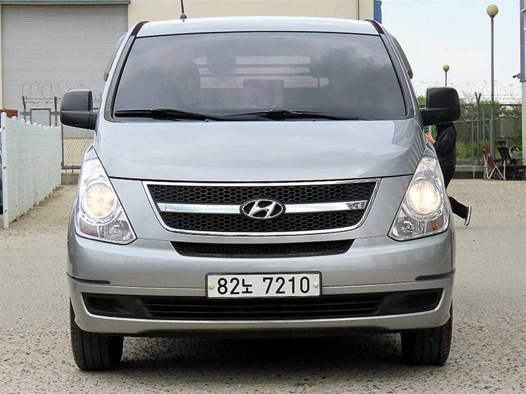HYUNDAI Starex 2016 - Importación desde Corea - HF Imports Iquique - Foto 1