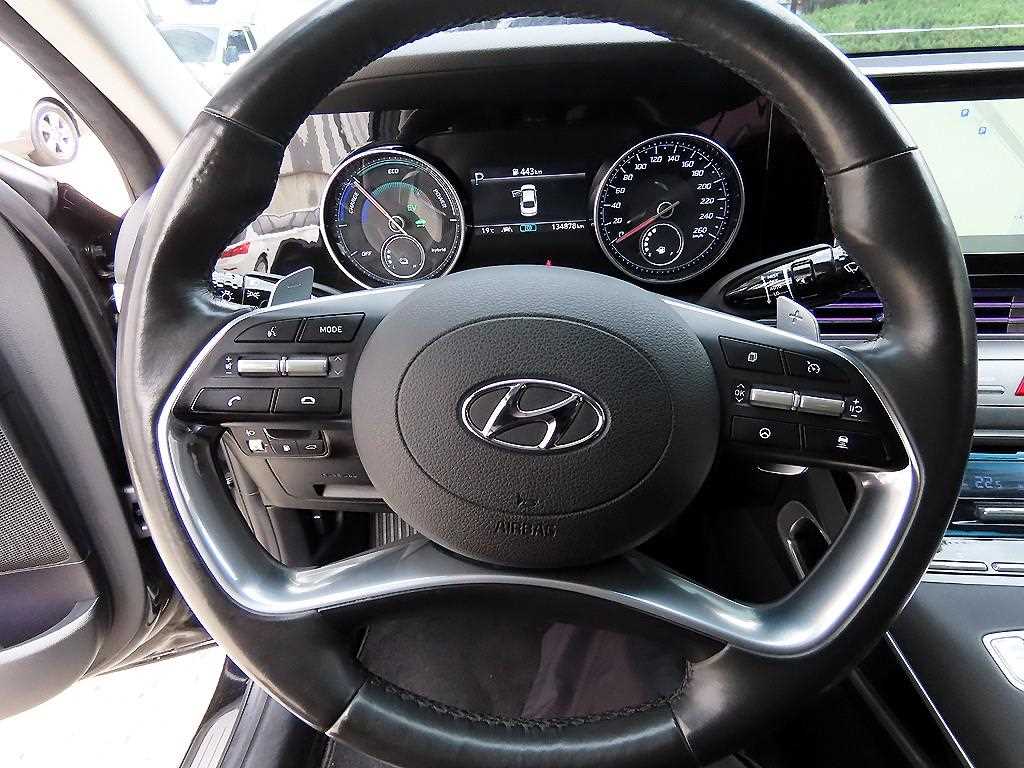 HYUNDAI Grandeur - Vista 8