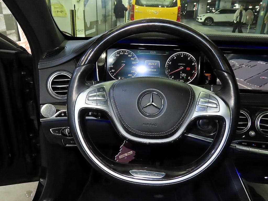 Mercedes Benz S Class - Vista 8