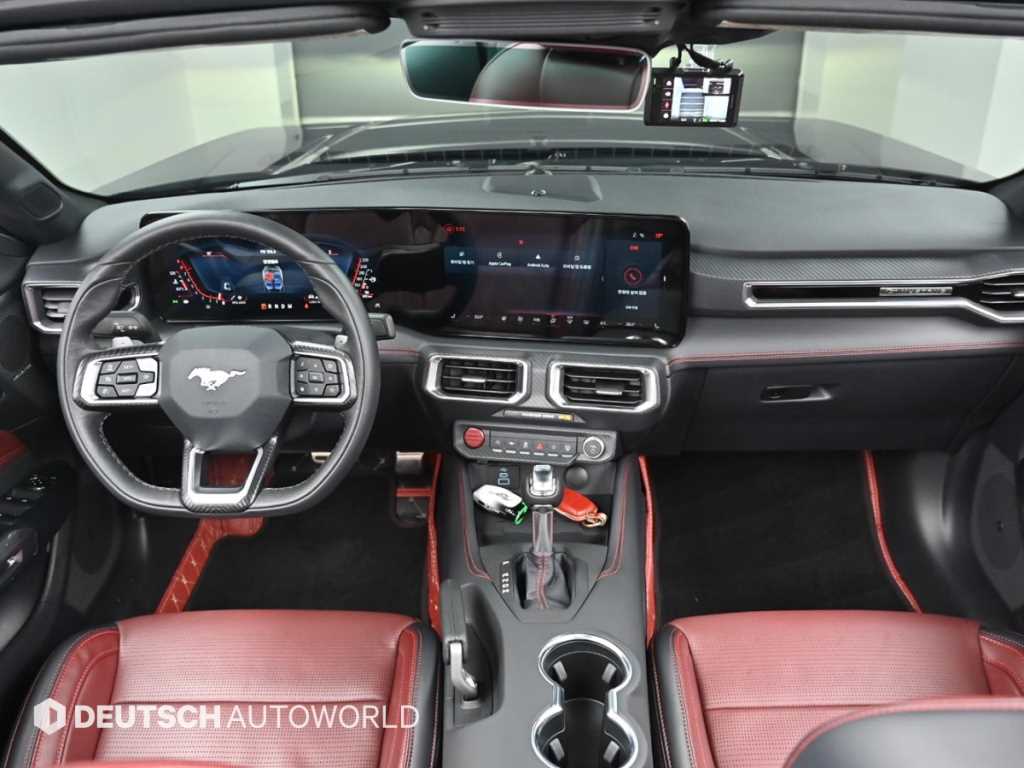 Ford Mustang - Vista 7