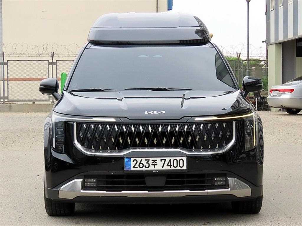 KIA Carnival 2024 Negro - Importación desde Corea - HF Imports Iquique - Foto 1