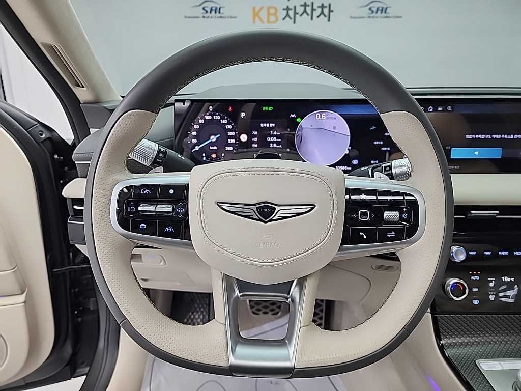 Genesis G80 - Vista 9