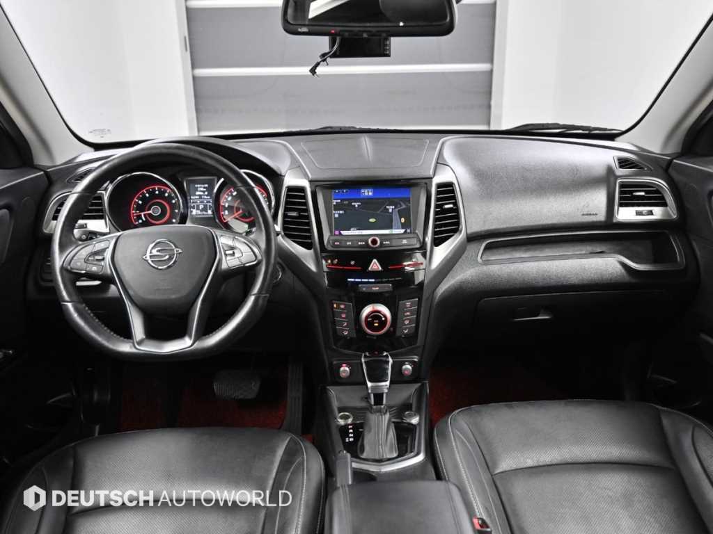 Ssangyong Tivoli - Vista 8