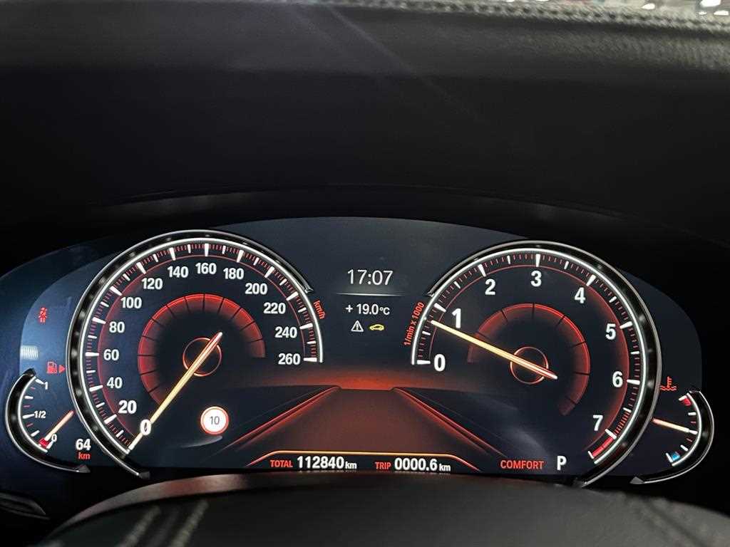 BMW 5 Series 2017 Negro - Importación desde Corea - HF Imports Iquique - Foto 17