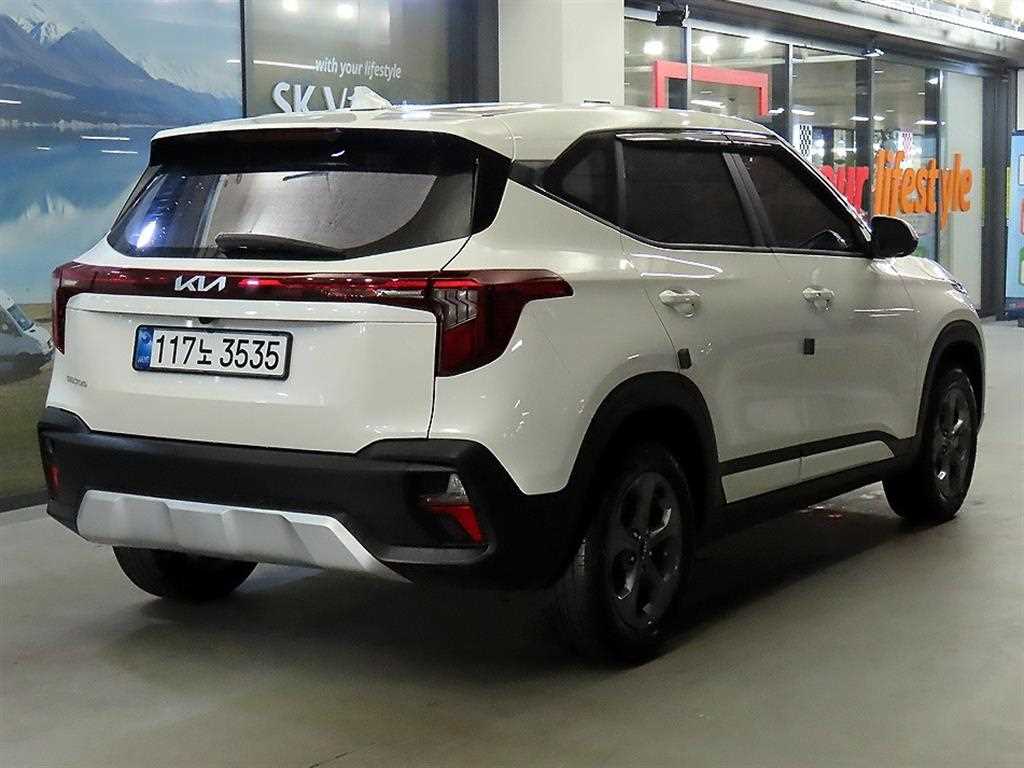 KIA Seltos - Vista 4