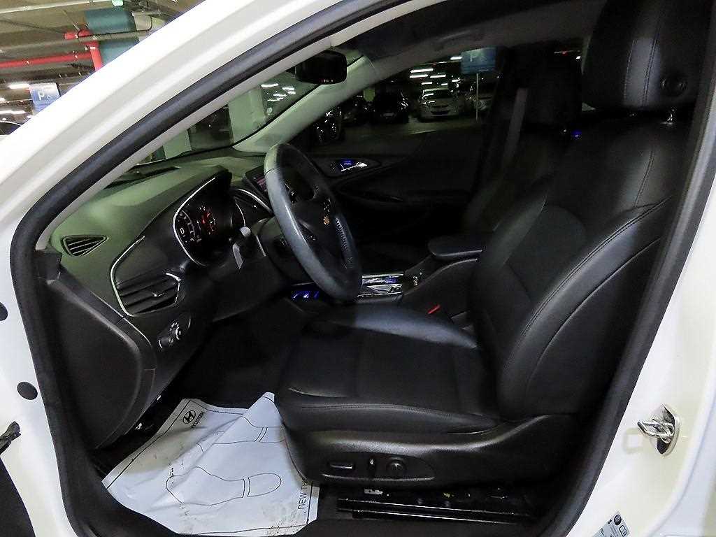 Chevrolet Malibu - Vista 6