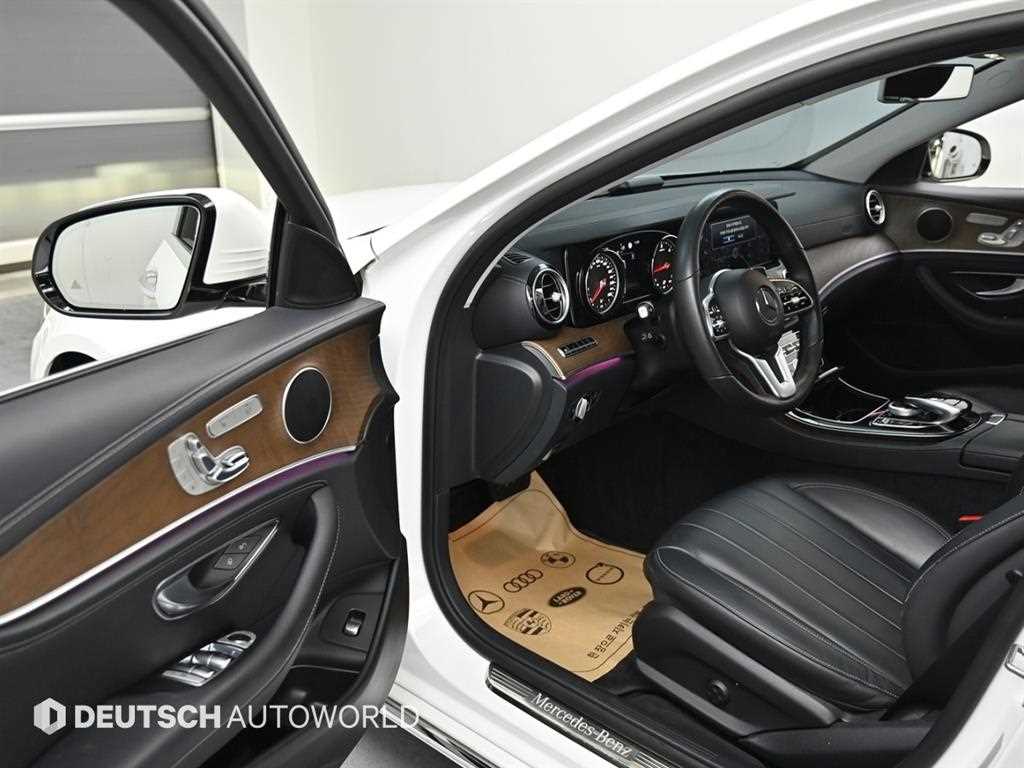Mercedes Benz E class - Vista 11