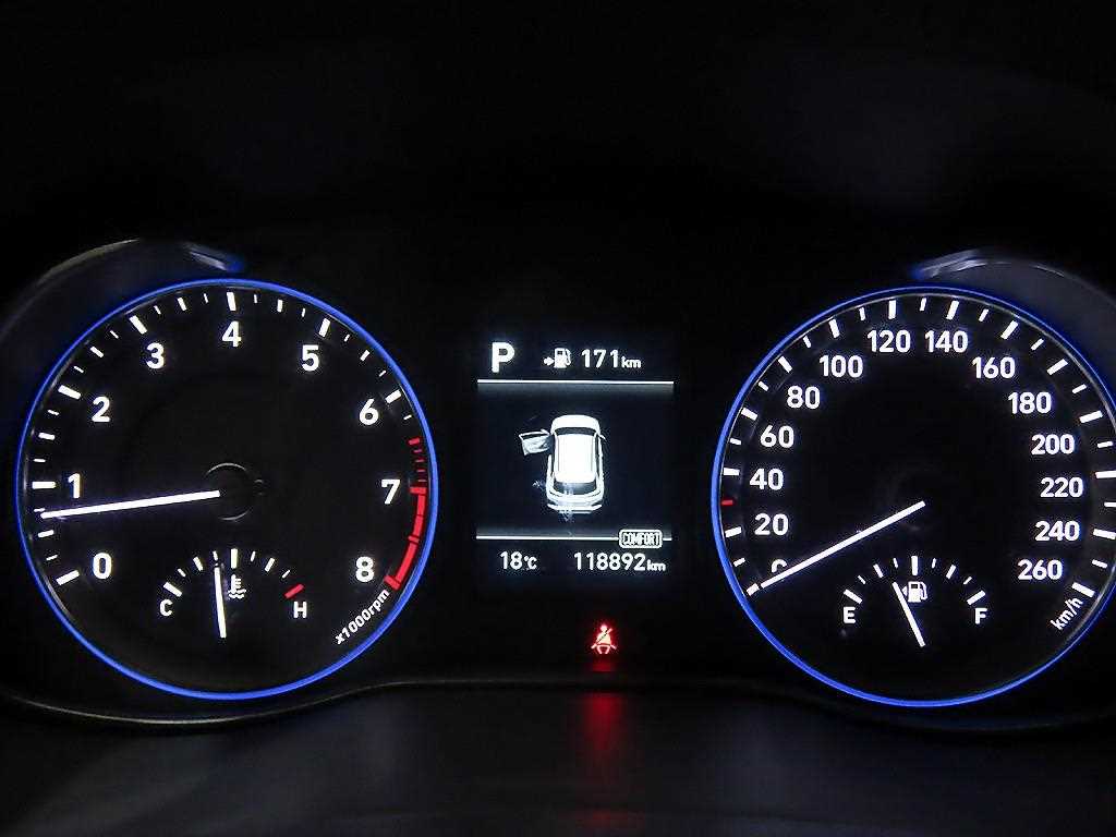 HYUNDAI Kona - Vista 9