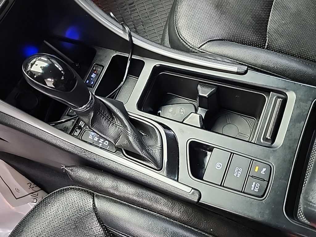 HYUNDAI Sonata - Vista 8