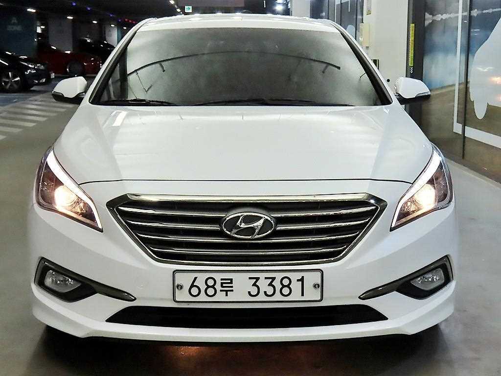 HYUNDAI Sonata - Vista 2