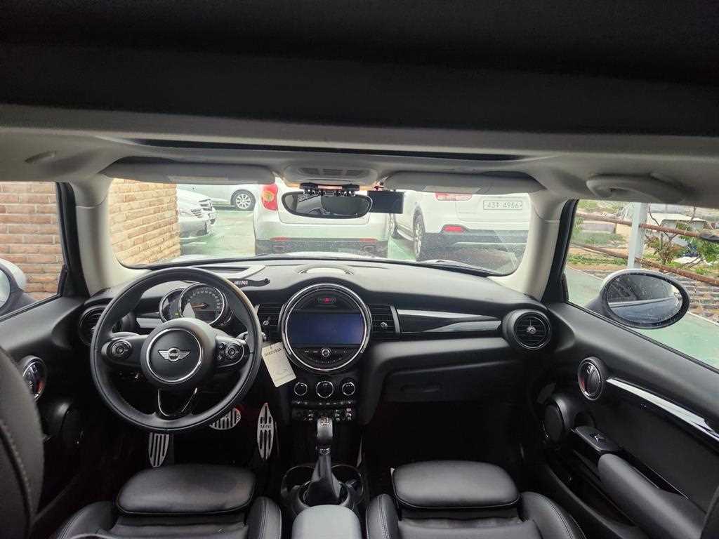 Mini Cooper - Vista 10