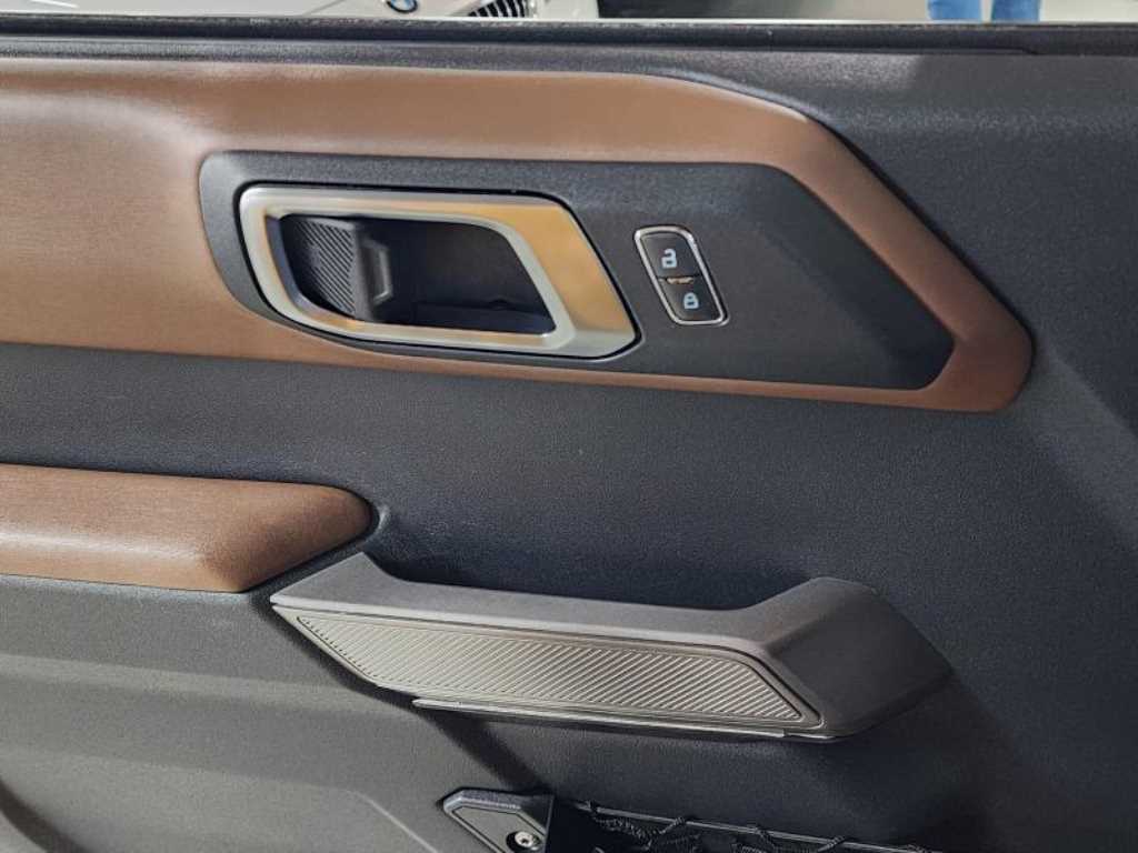 Ford Bronco - Vista 11