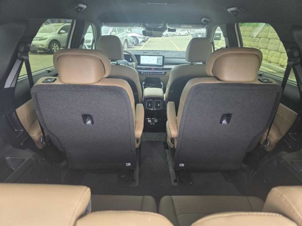 KIA Sorento - Vista 8