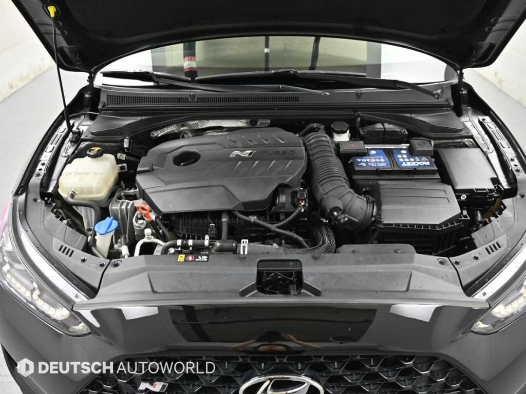 HYUNDAI Veloster - Vista 6