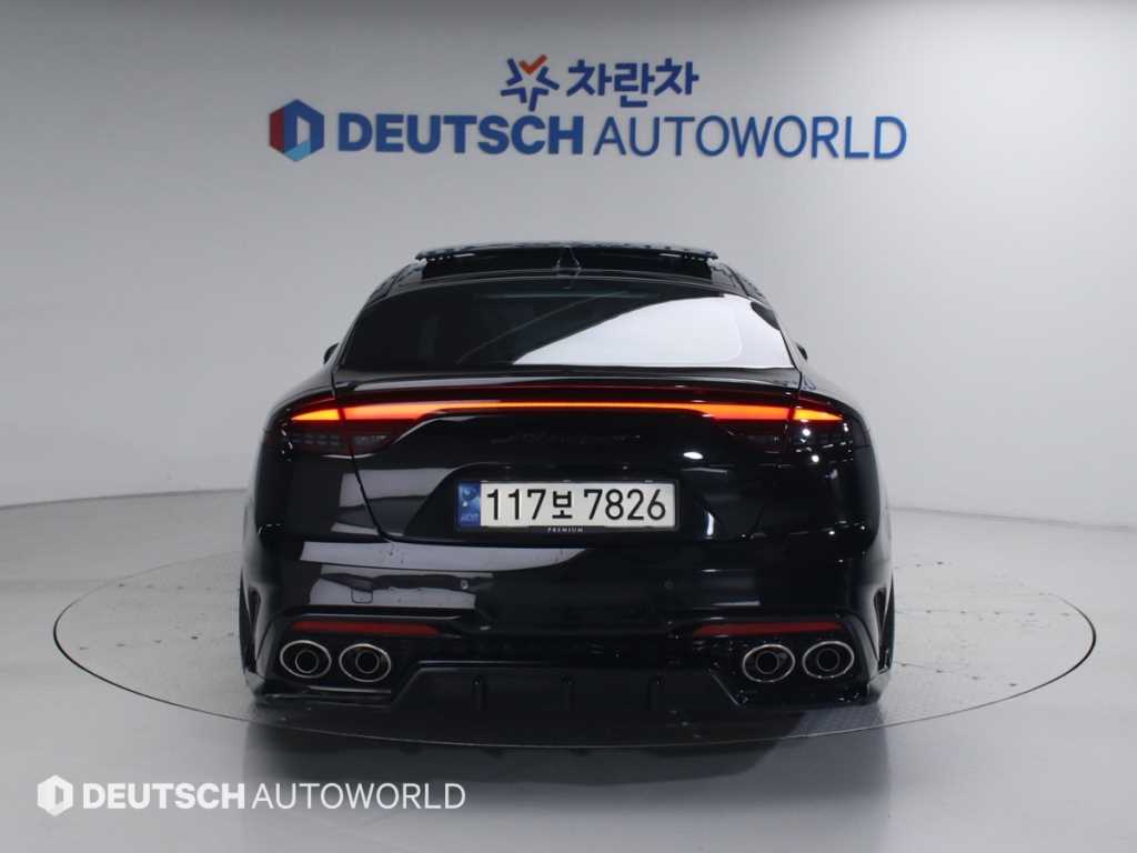 KIA Stinger - Vista 4