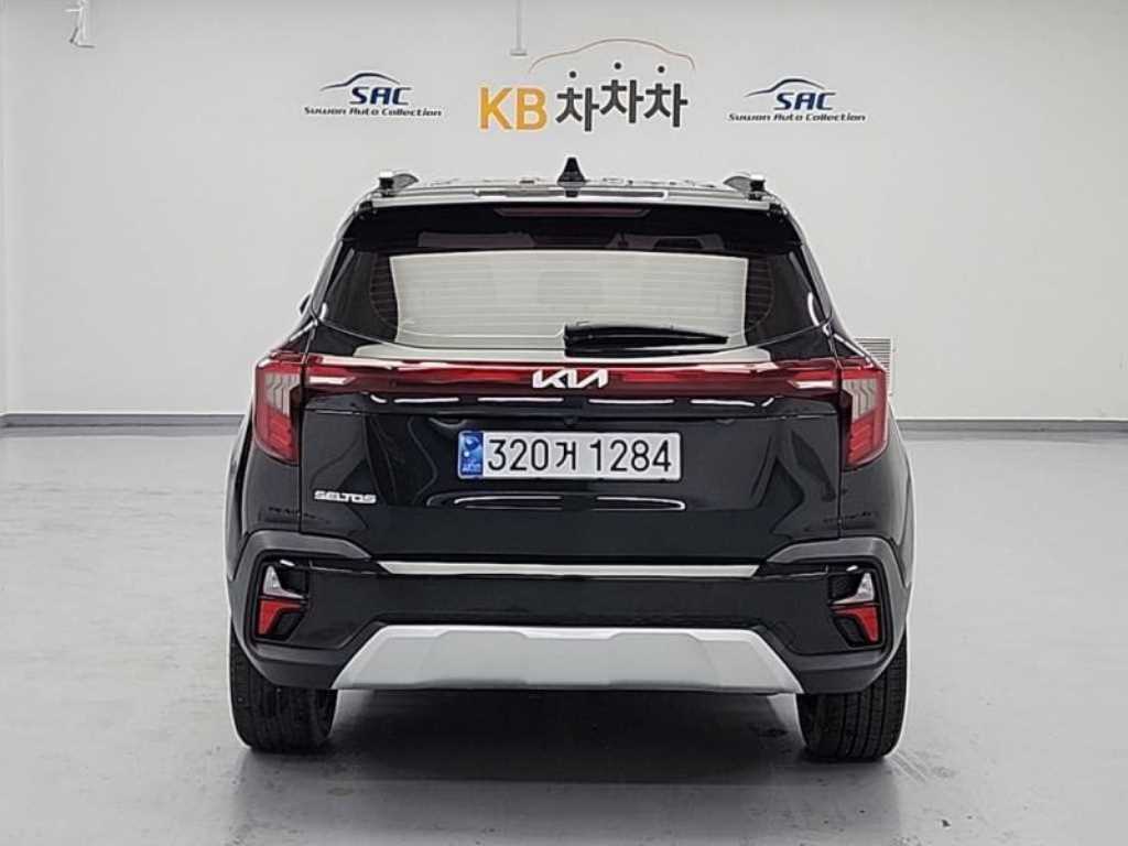 KIA Seltos - Vista 3