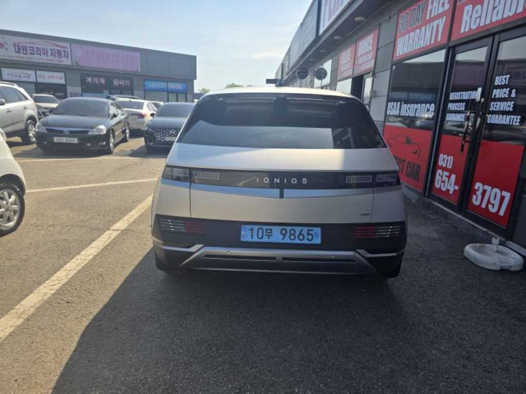 HYUNDAI Ioniq 5 - Vista 5