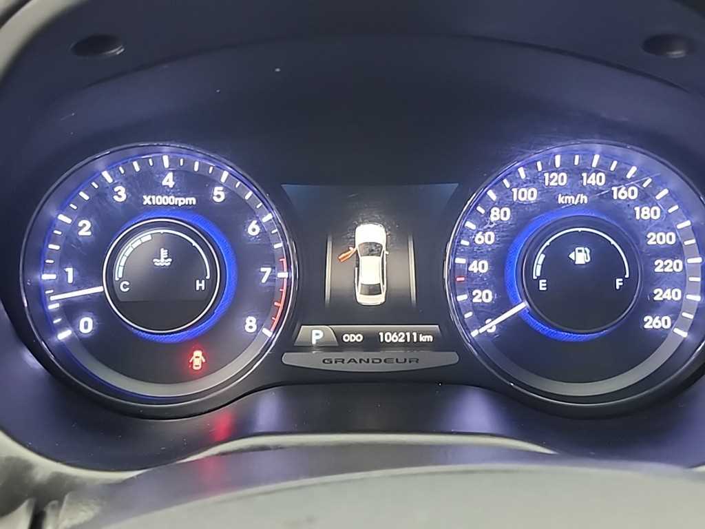 HYUNDAI Grandeur - Vista 6