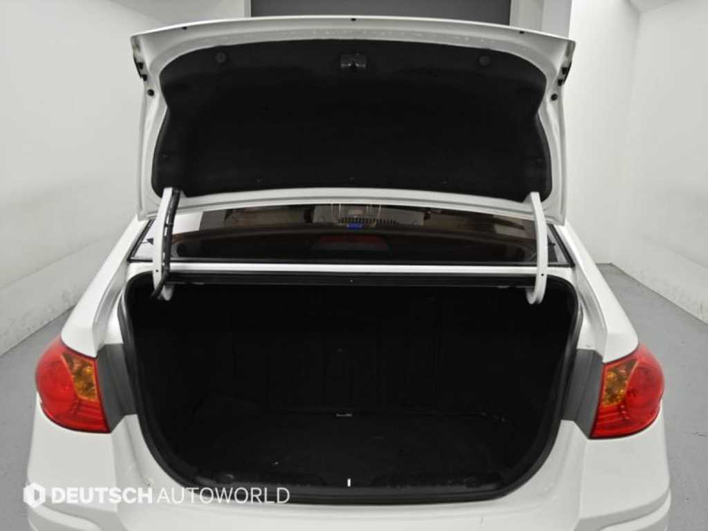 HYUNDAI Avante 2010 Blanco - Importación desde Corea - HF Imports Iquique - Foto 19