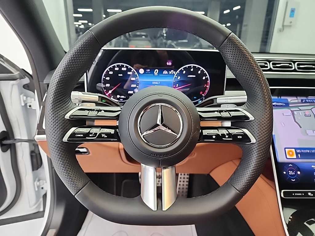 Mercedes Benz S Class - Vista 9