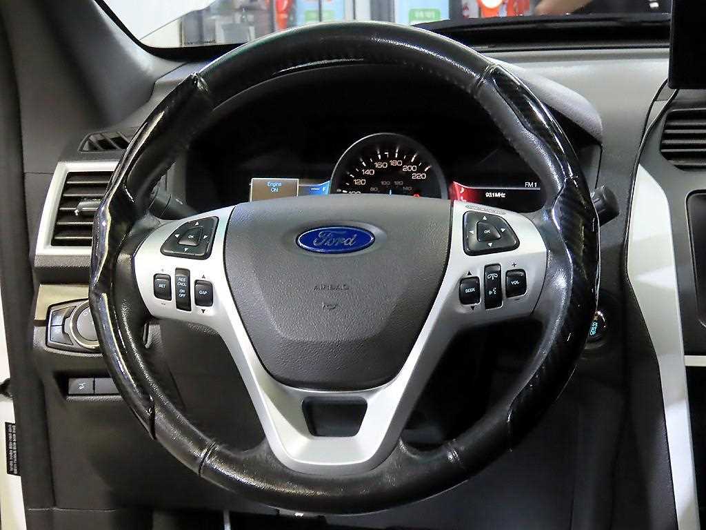 Ford Explorer - Vista 8