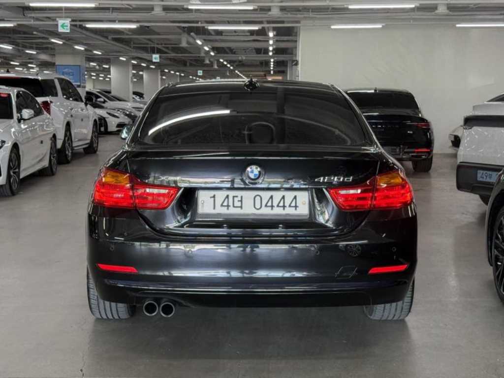 BMW 4 Series - Vista 4