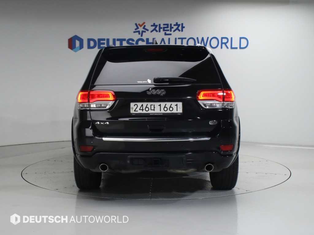 Jeep Cherokee - Vista 4