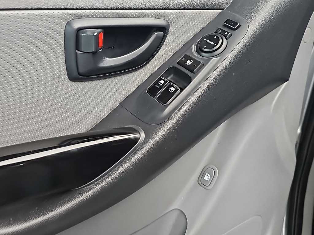 HYUNDAI Starex 2016 Plateado - Importación desde Corea - HF Imports Iquique - Foto 15