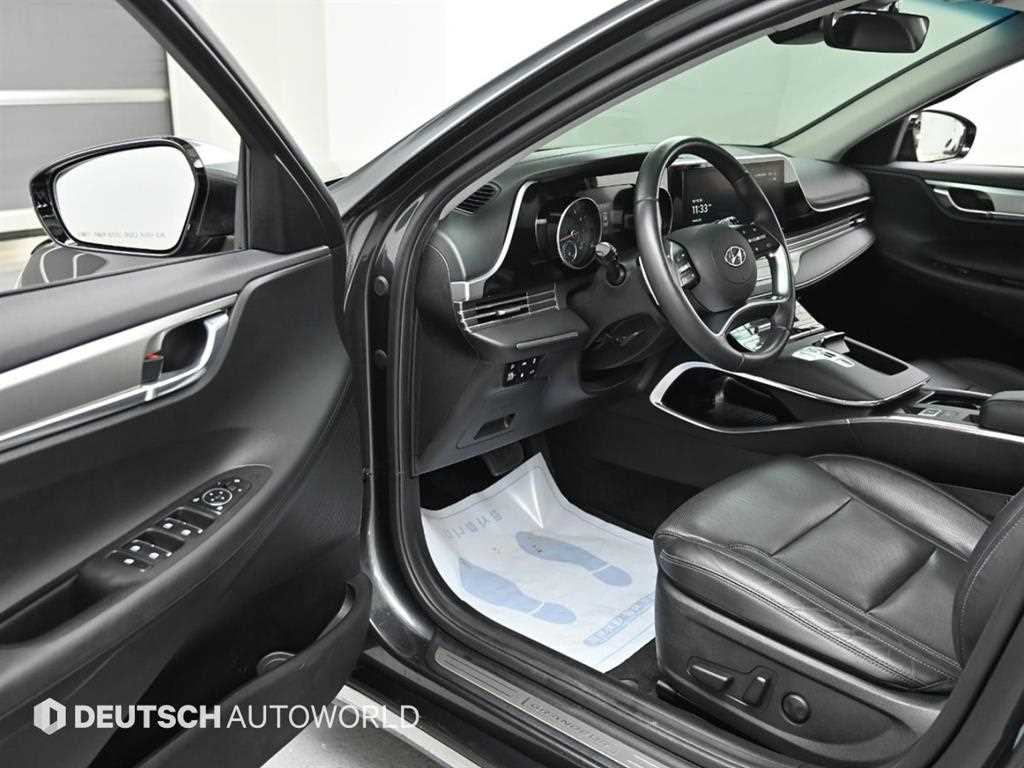 HYUNDAI Grandeur - Vista 11