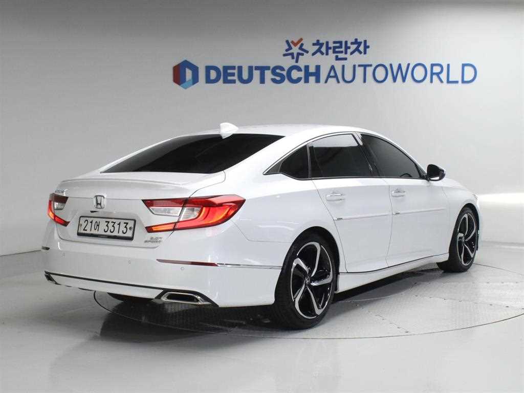 Honda Accord - Vista 2