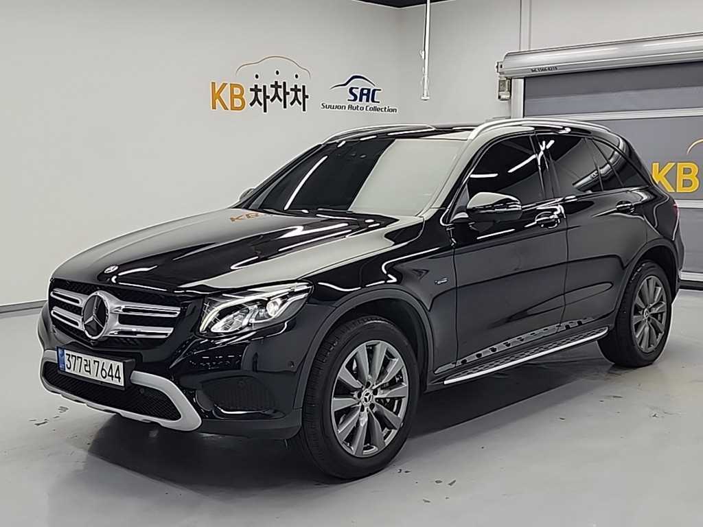 Mercedes Benz GLC Class 2019 Negro - Importación desde Corea - HF Imports Iquique - Foto 1