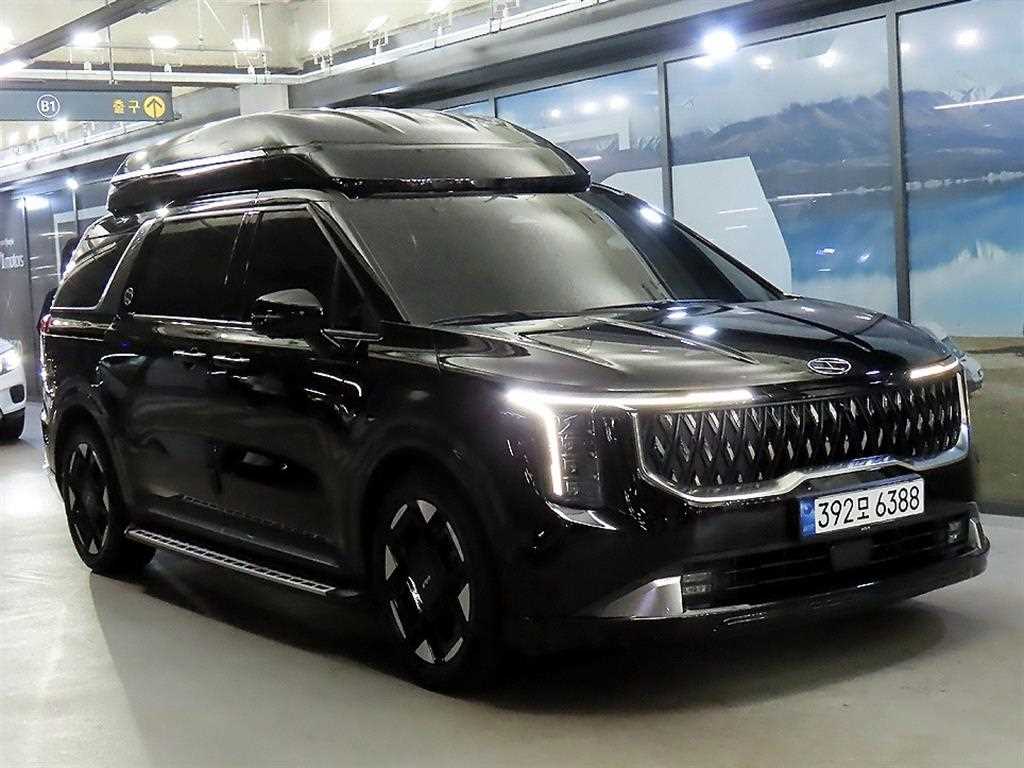 KIA Carnival 2024 Negro - Importación desde Corea - HF Imports Iquique - Foto 1