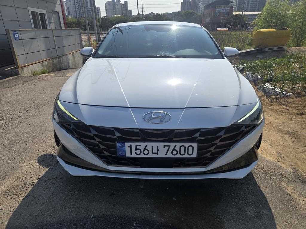 HYUNDAI Avante 2023 Blanco - Importación desde Corea - HF Imports Iquique - Foto 1