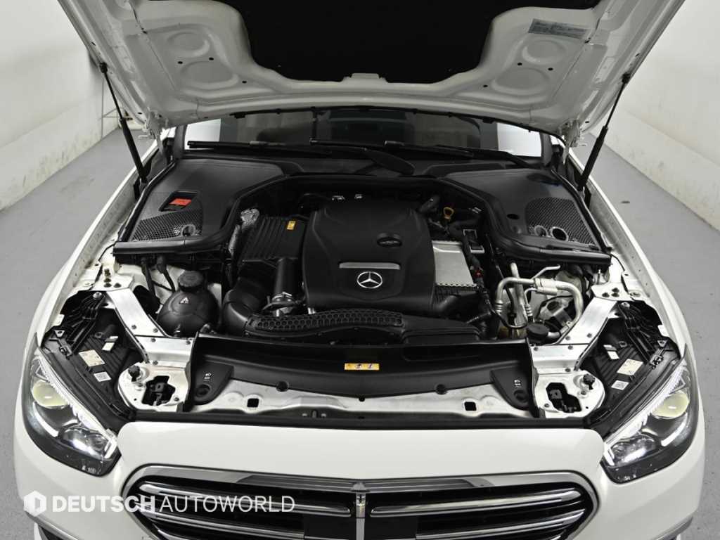 Mercedes Benz E class - Vista 7