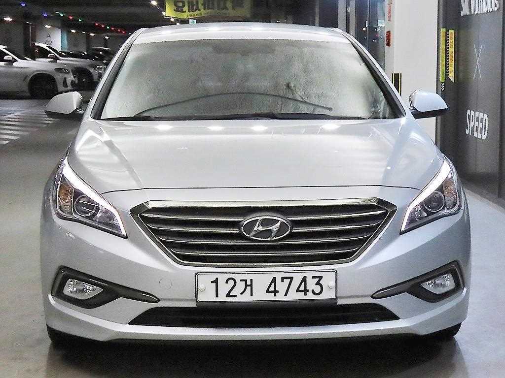 HYUNDAI Sonata - Vista 2